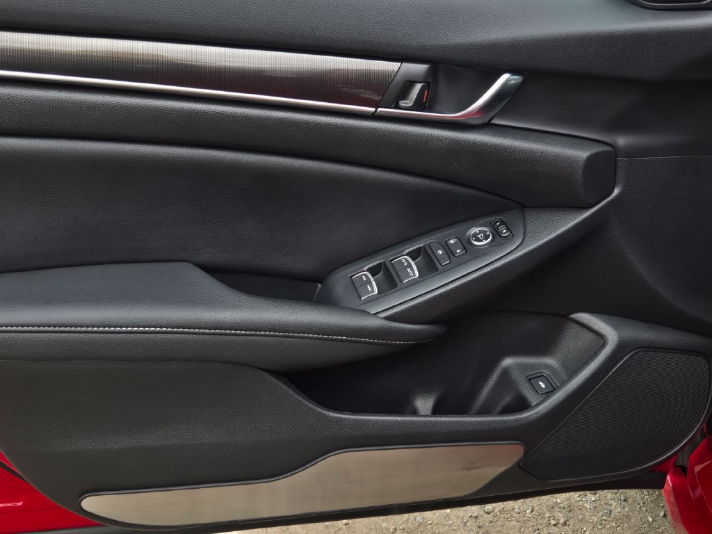 Used 2022 Honda Accord Sport image 11