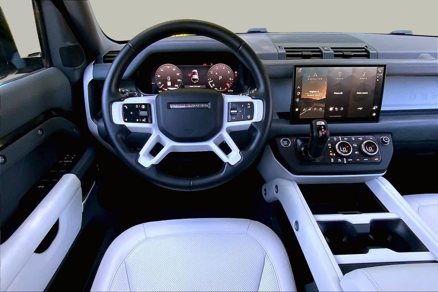 Used 2025 Land Rover Defender 110 S AWD/4WD image 6