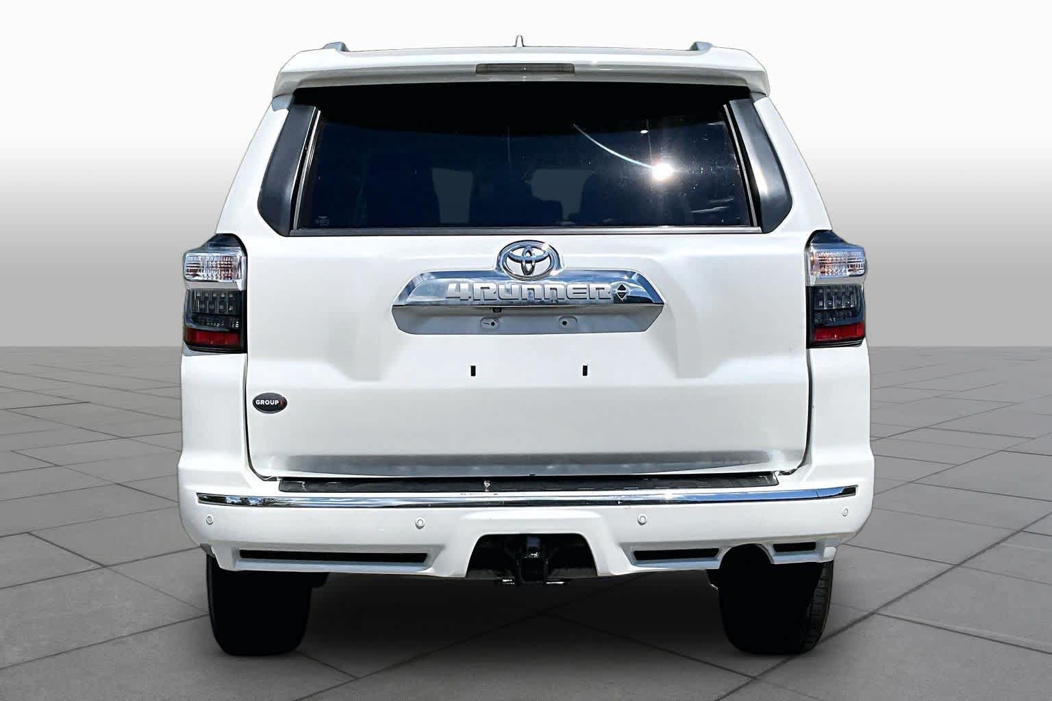 Used 2015 Toyota 4Runner Limited AWD/4WD image 5