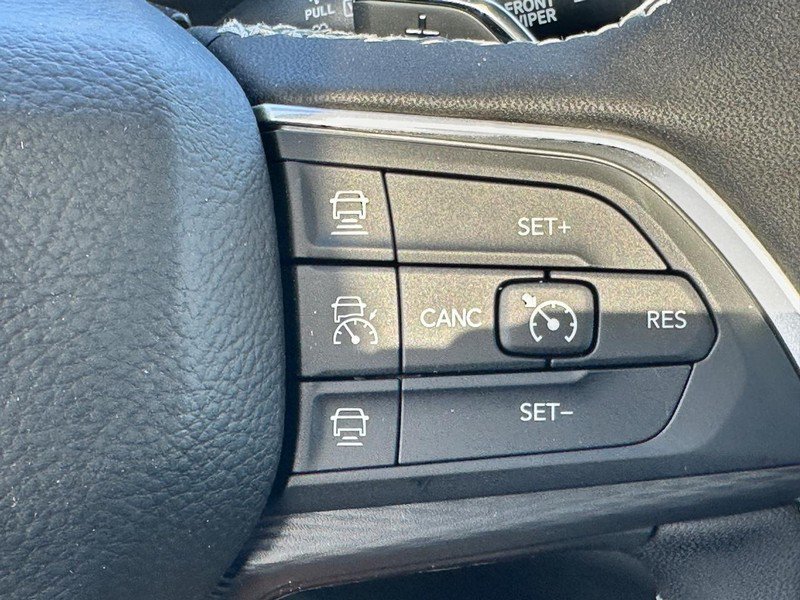 New 2026 Jeep Grand Cherokee L 4WD image 12