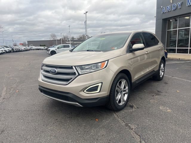 Used 2017 Ford Edge Titanium image 2