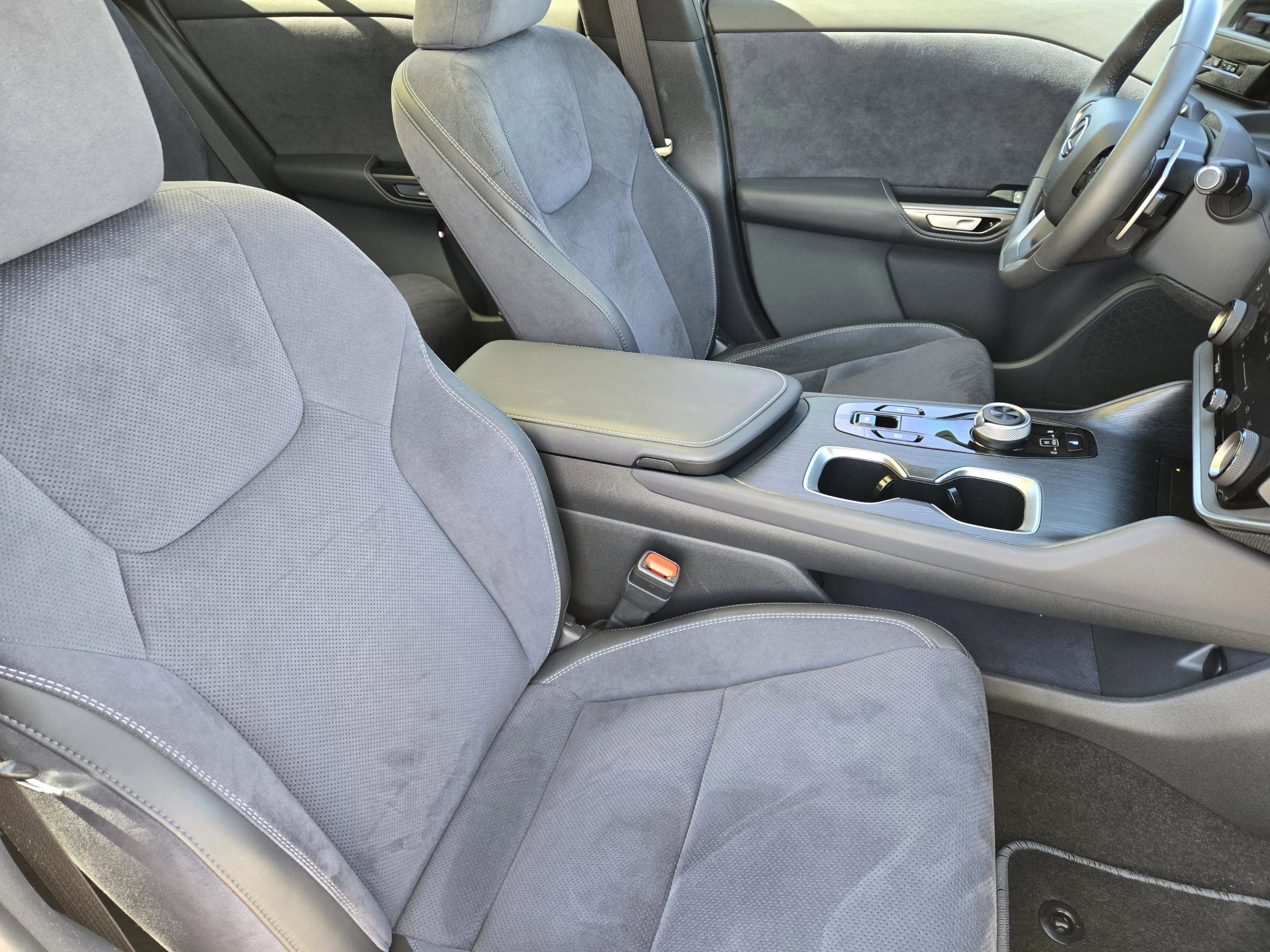 Used 2023 Lexus RZ 450e Premium w/ Accessory Package (Z1) image 8