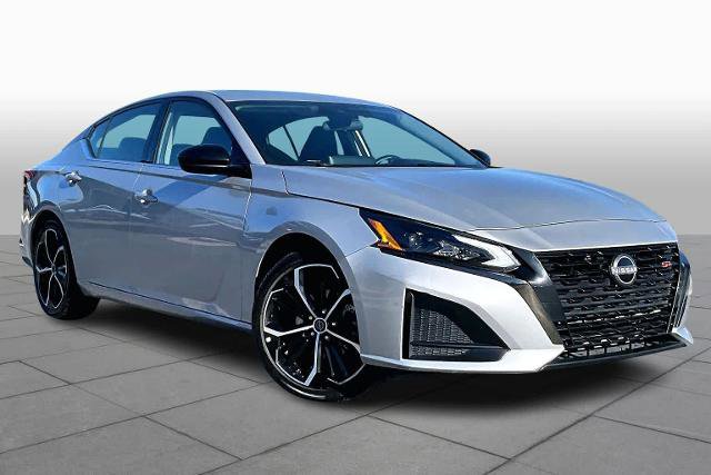 Certified 2024 Nissan Altima 2.5 SR w/ SR Premium Package image 3