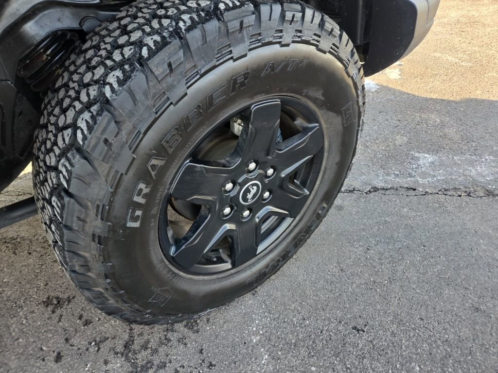 Used 2023 Ford Bronco Black Diamond image 11