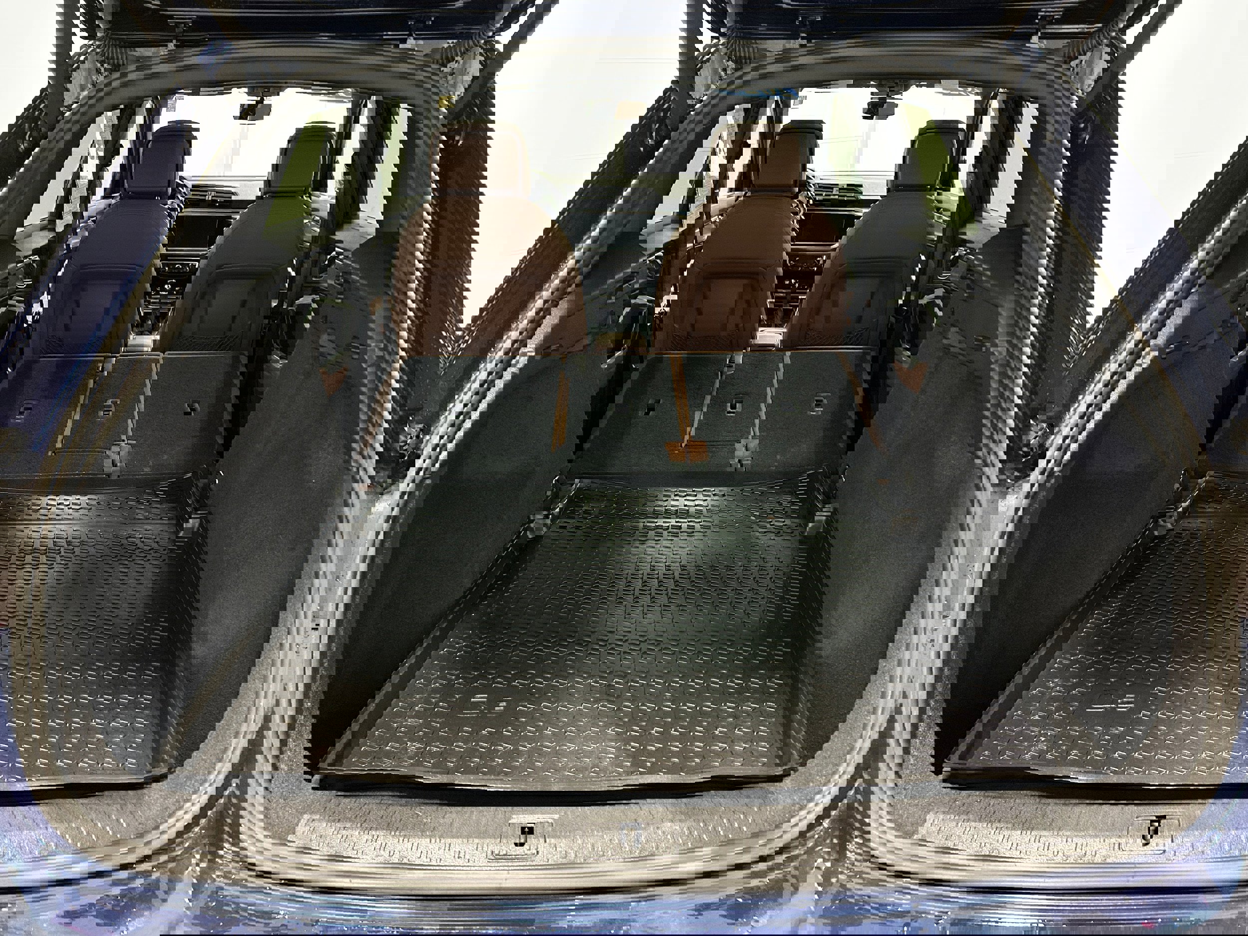 Used 2020 Audi Q3 2.0T Premium Plus w/ Premium Plus Package image 34