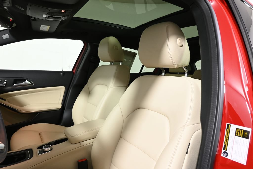 Used 2019 Mercedes-Benz GLA 250 4MATIC image 16