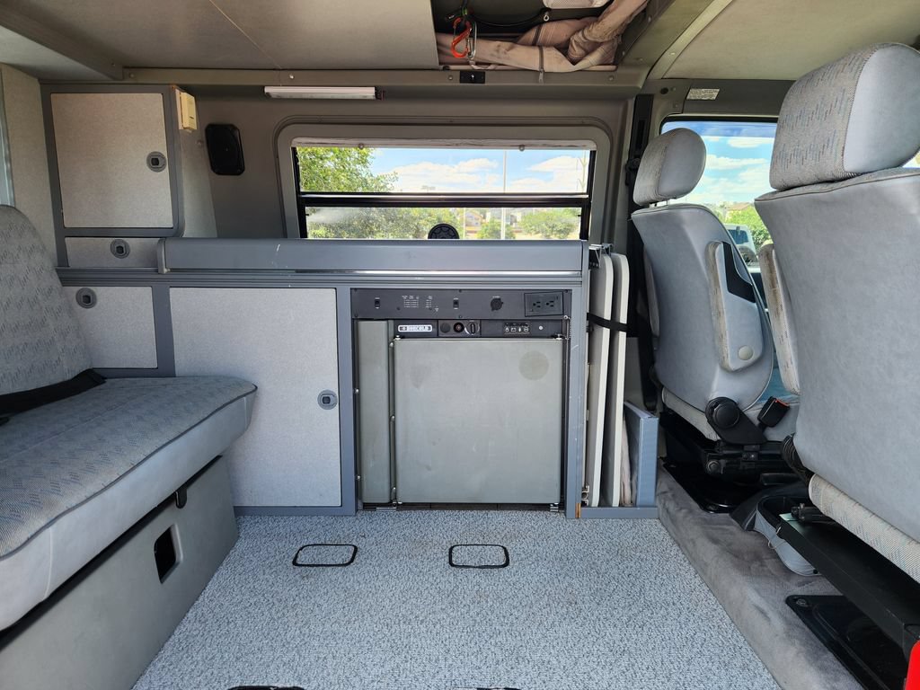 Used 1995 Volkswagen Eurovan Camper FWD image 16