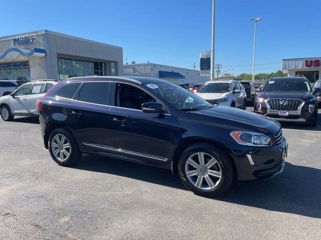 Used 2017 Volvo XC60 T5 Inscription w/ Preferred Option Package AWD/4WD image 2