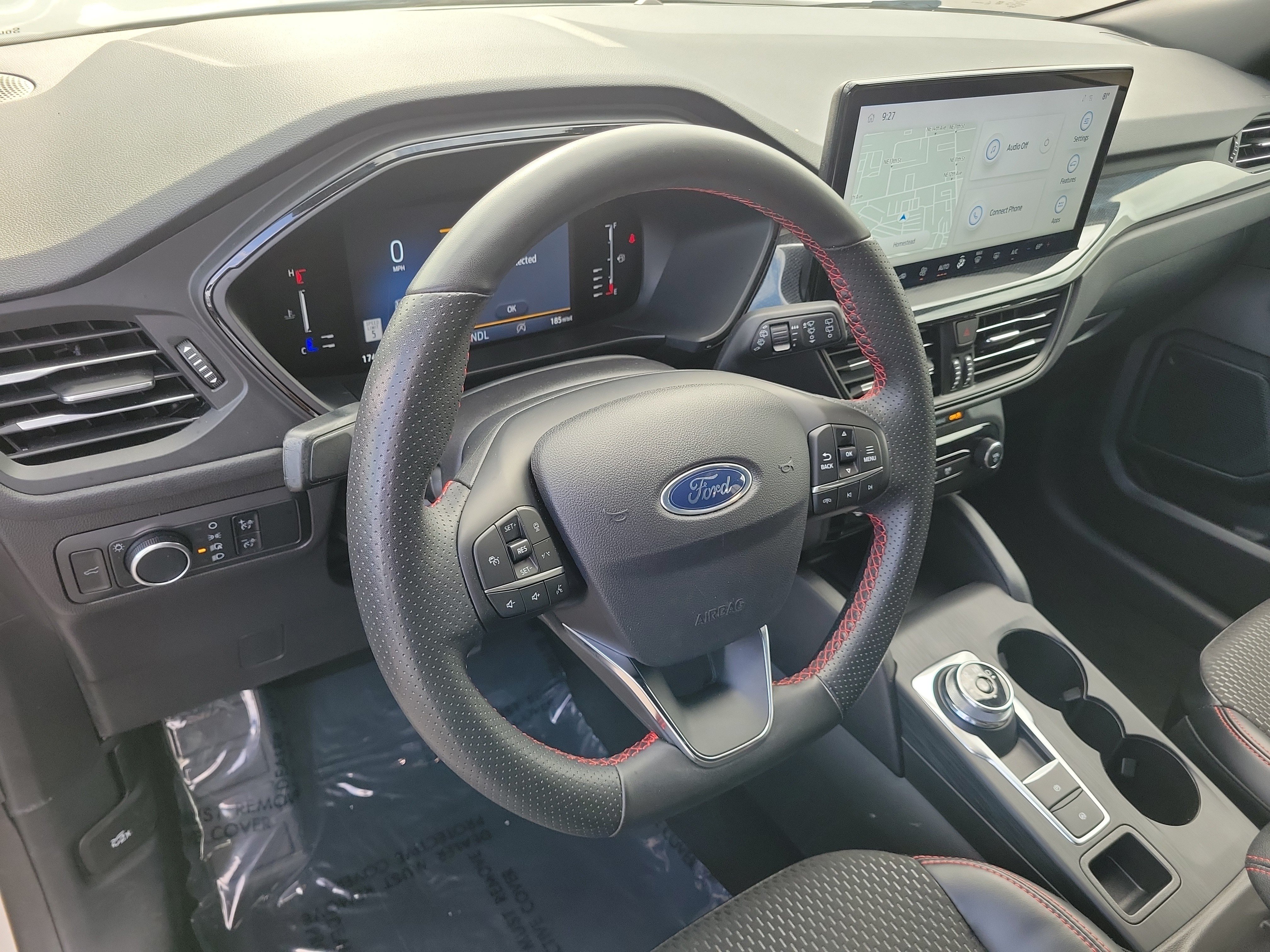 Used 2024 Ford Escape ST-Line w/ Tech Pack #1 FWD image 9
