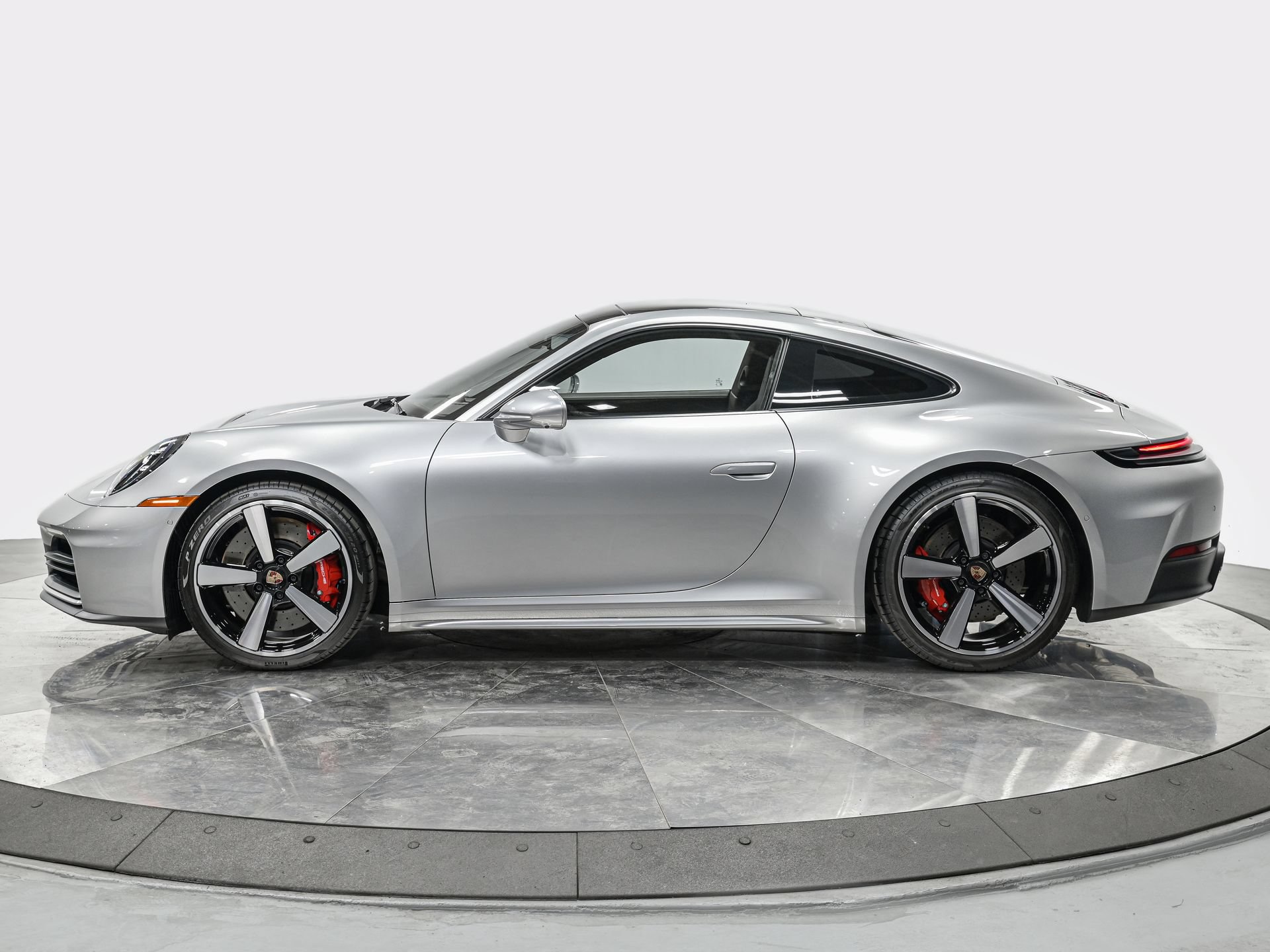 Used 2026 Porsche 911 Carrera 4S AWD/4WD image 2