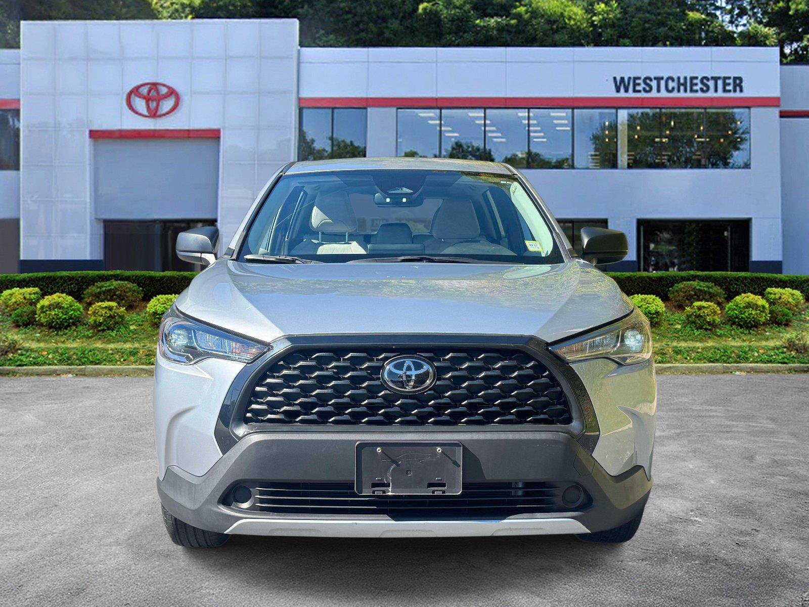 Certified 2024 Toyota Corolla Cross L AWD/4WD image 2
