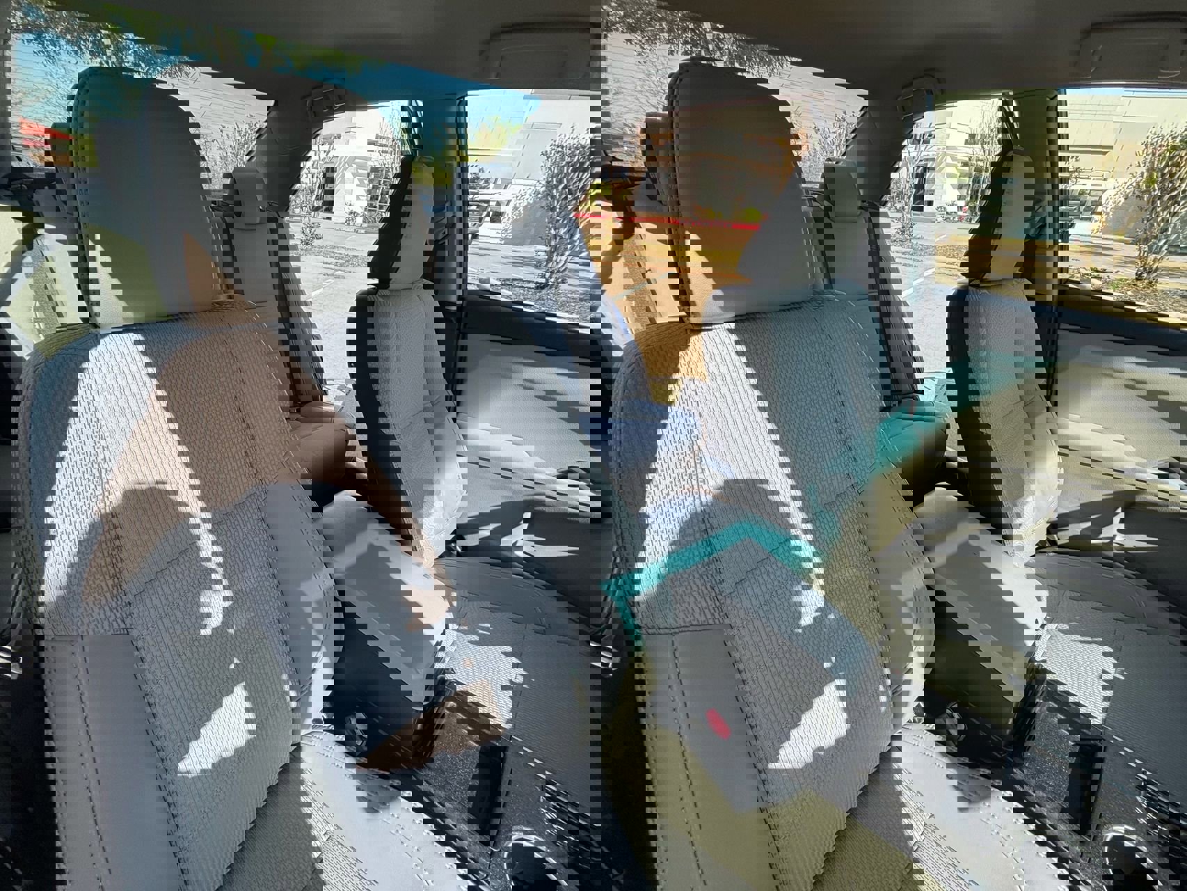 Used 2016 Toyota Camry SE image 17