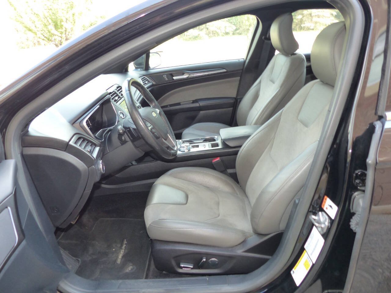 Used 2017 Ford Fusion Sport w/ Equipment Group 401A AWD/4WD image 20