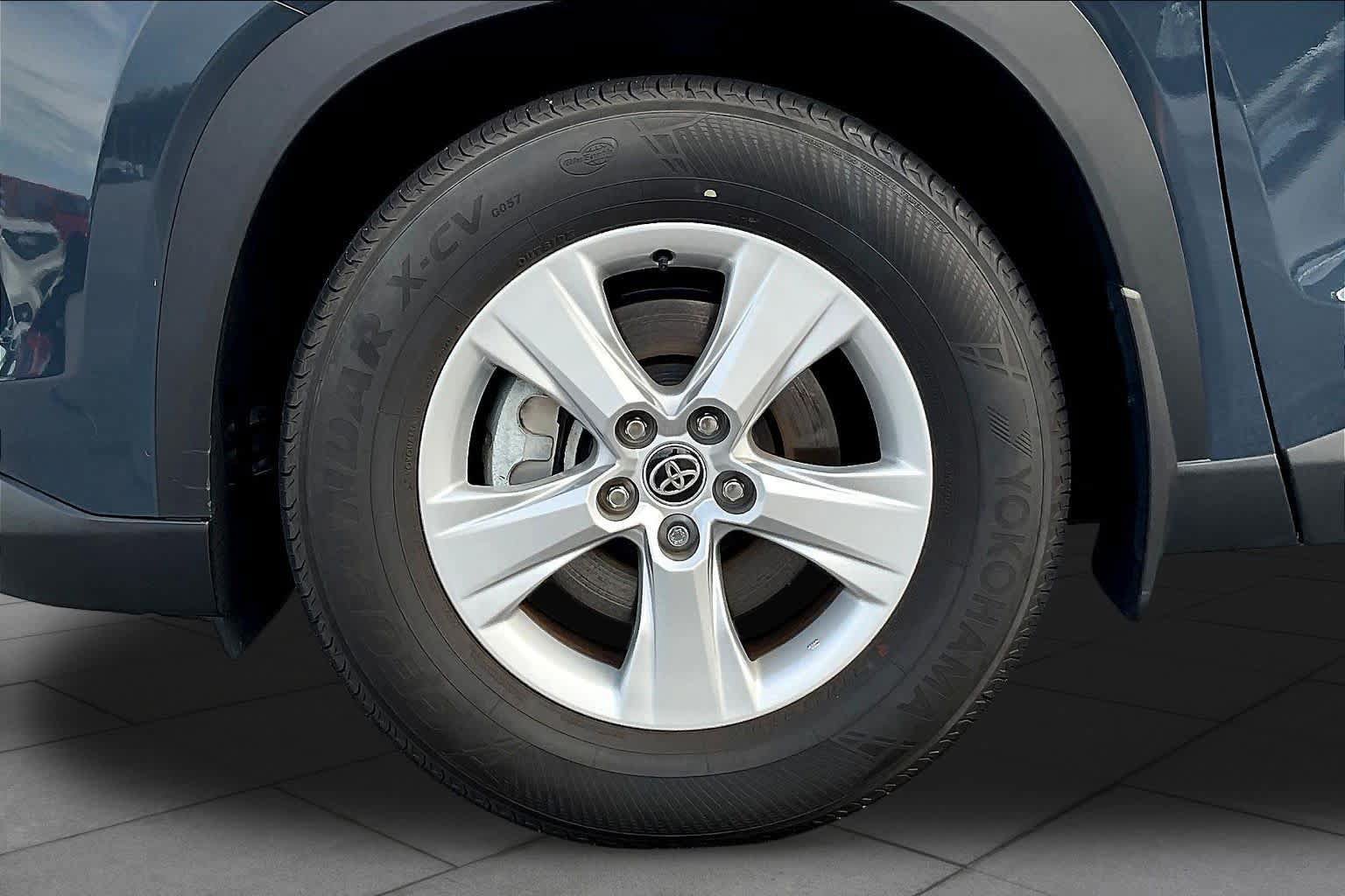 Used 2025 Toyota Grand Highlander AWD Hybrid image 11