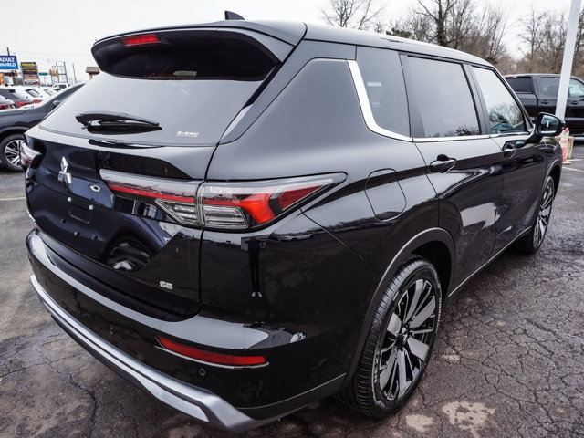 New 2026 Mitsubishi Outlander SE AWD/4WD image 6
