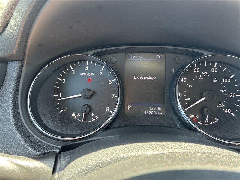 Used 2018 Nissan Rogue SV AWD/4WD image 14