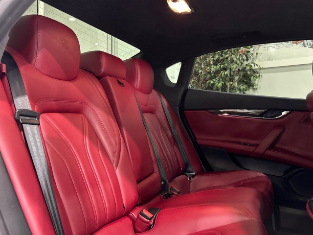 Used 2016 Maserati Quattroporte S image 42