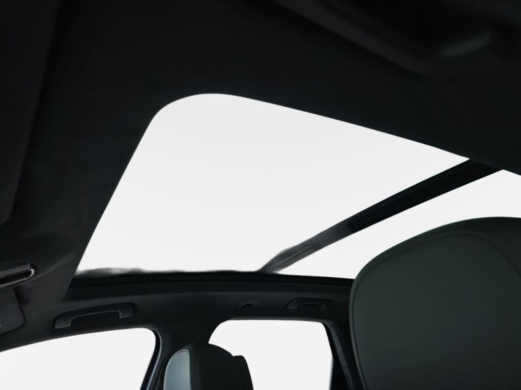 Used 2023 Porsche Cayenne GTS image 32