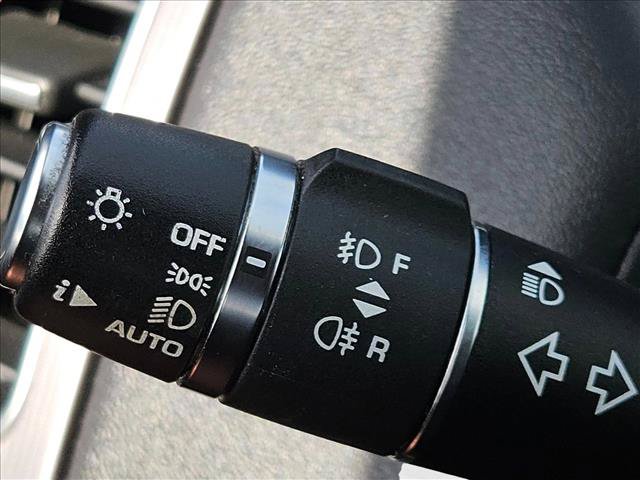 Used 2018 Land Rover Range Rover Sport HSE AWD/4WD image 8
