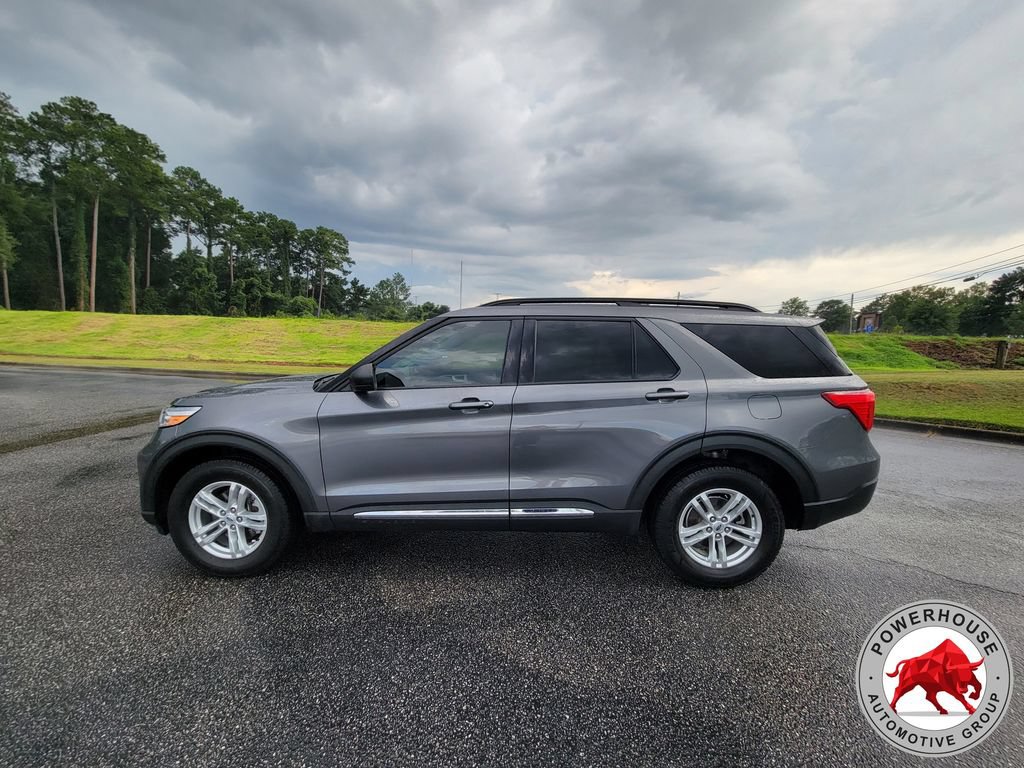 Certified 2023 Ford Explorer XLT AWD/4WD image 2