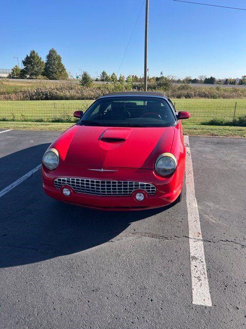 Used 2002 Ford Thunderbird RWD image 3