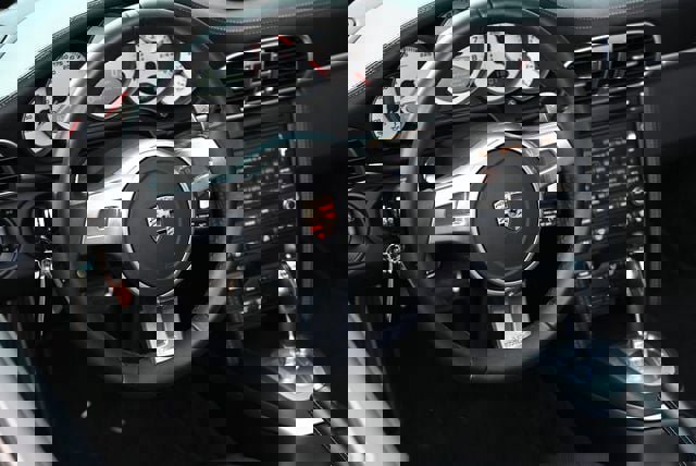 Used 2010 Porsche 911 Turbo image 18