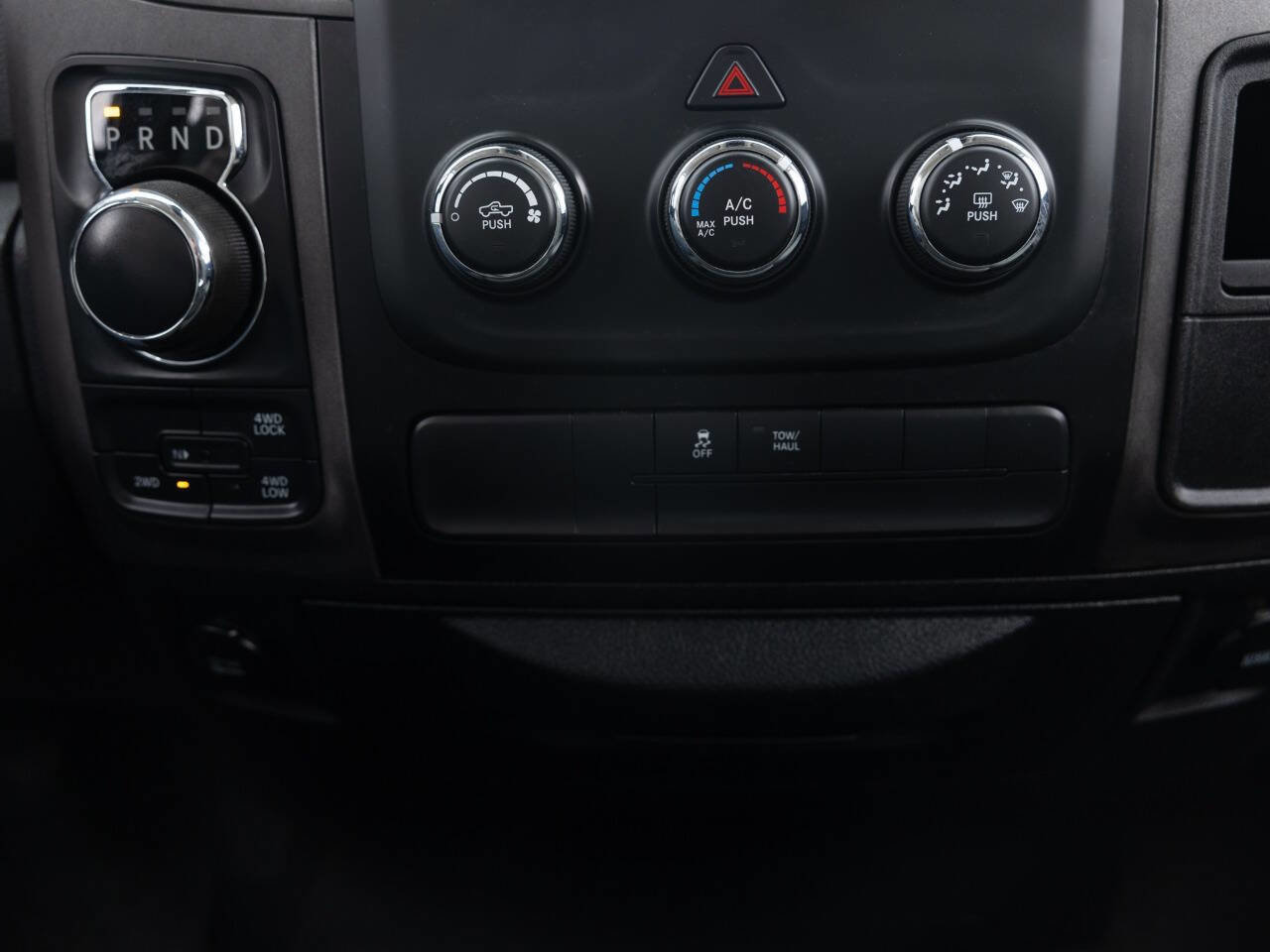 Used 2018 RAM 1500 Express w/ Express Value Package AWD/4WD image 41