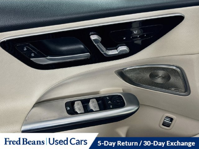 Used 2023 Mercedes-Benz C 300 4MATIC Sedan image 25