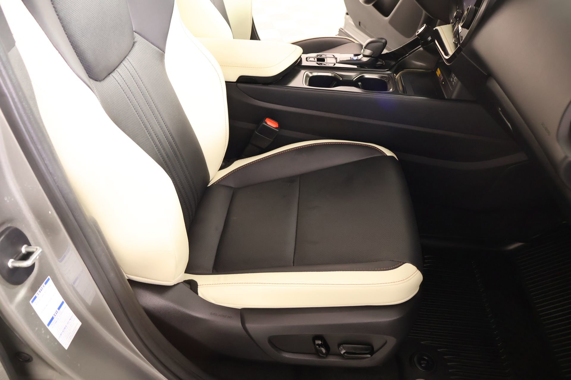 Used 2023 Lexus NX 350 AWD image 13