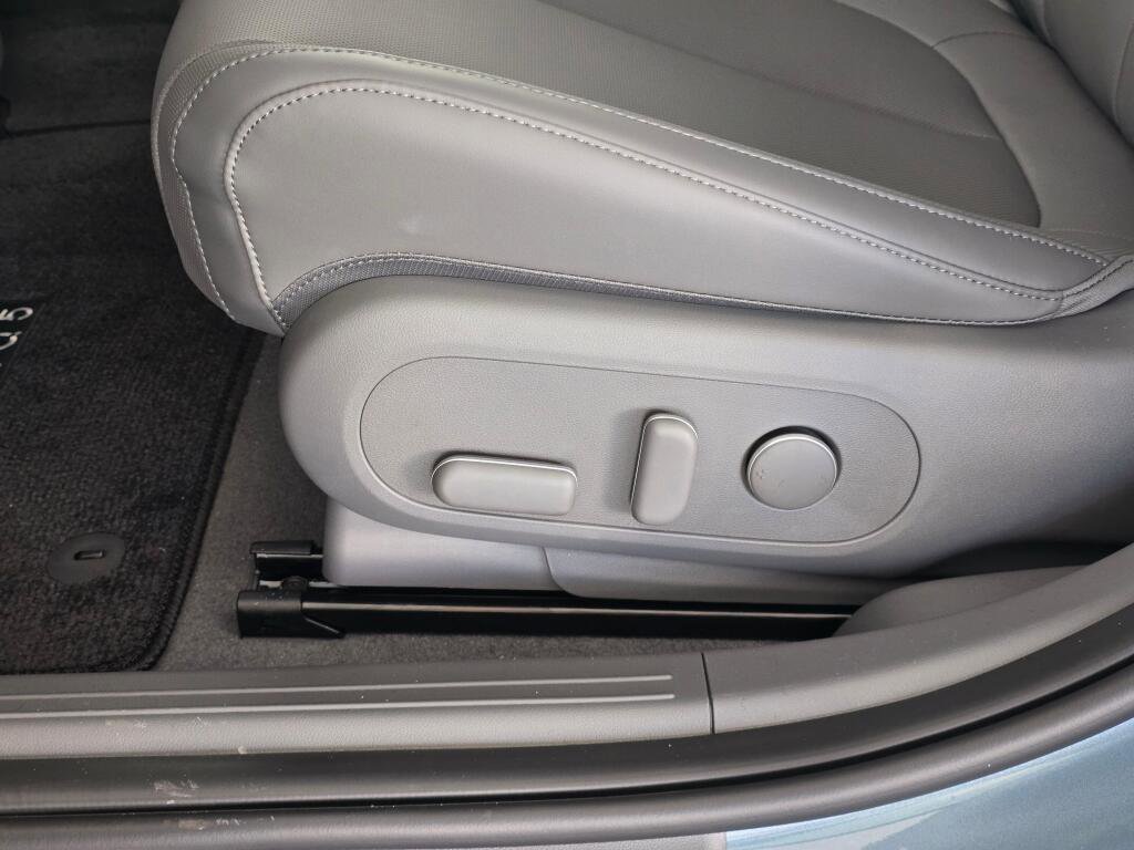 New 2026 Hyundai Ioniq 5 SEL image 22
