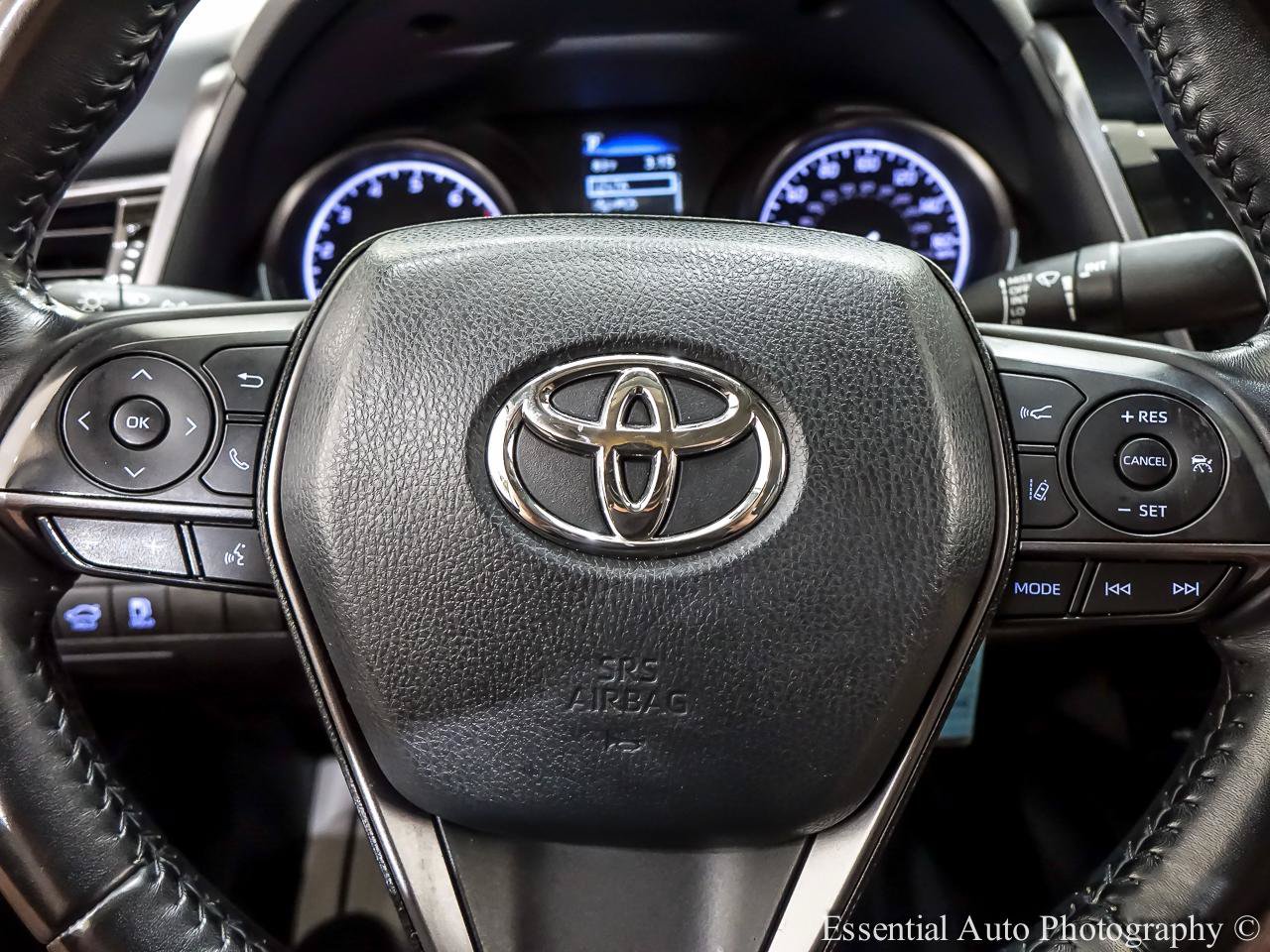 Used 2021 Toyota Camry SE FWD image 18