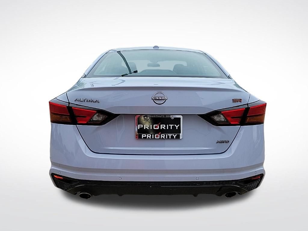 Used 2024 Nissan Altima 2.5 SR AWD/4WD image 4