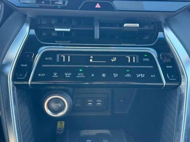 Certified 2024 Toyota Venza XLE AWD/4WD image 27
