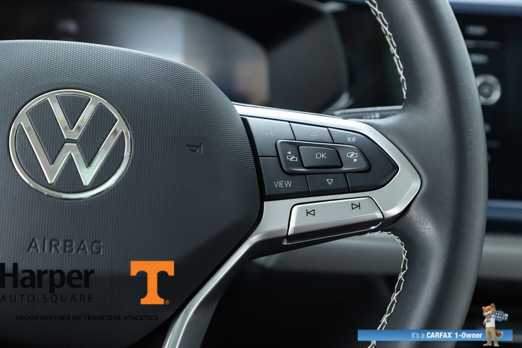 Used 2024 Volkswagen Taos SE w/ Panoramic Sunroof Package image 60