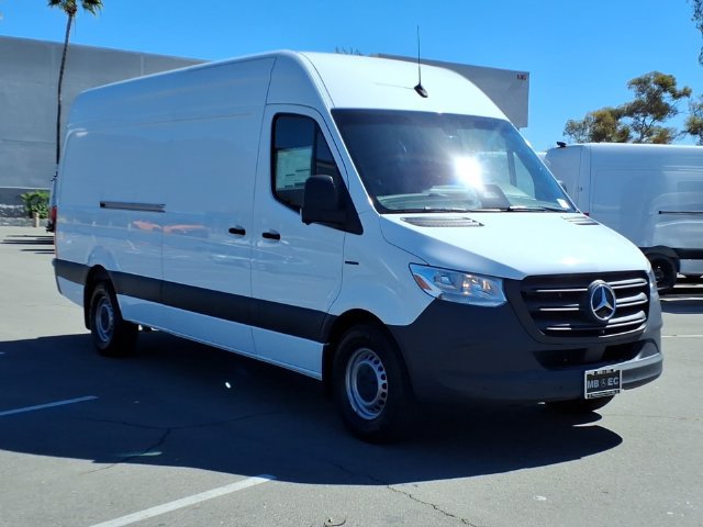 New 2025 Mercedes-Benz eSprinter 170 Cargo image 19