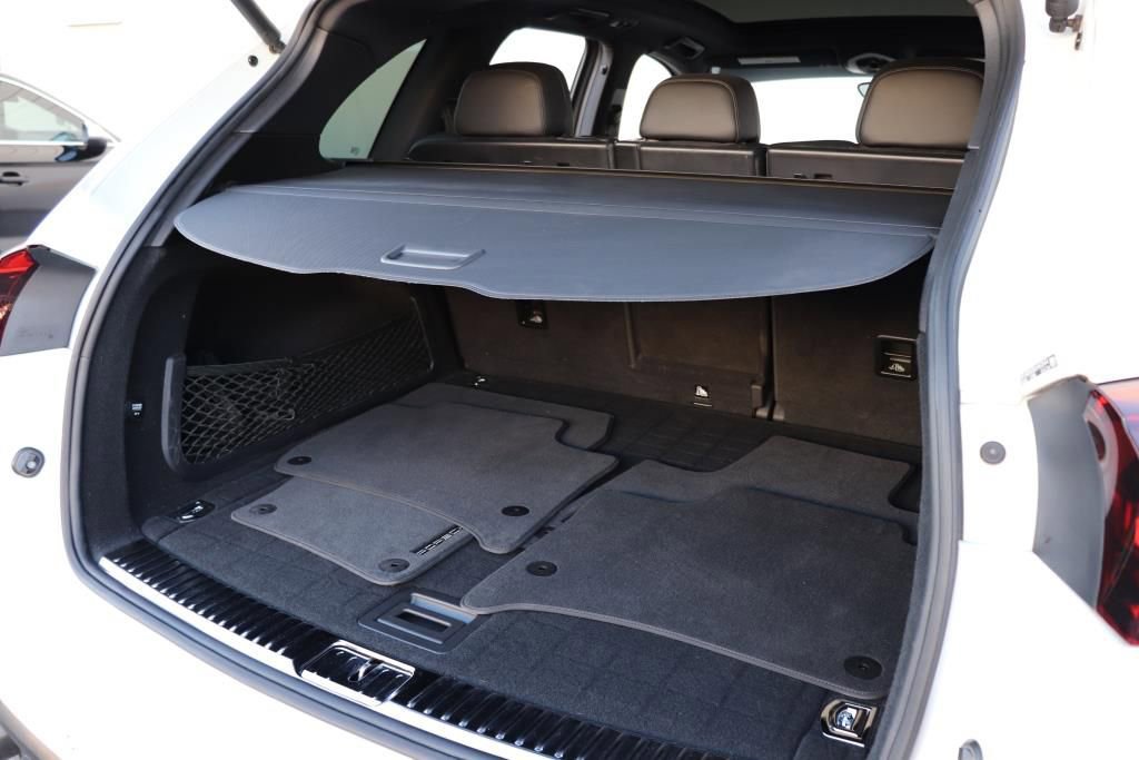 Used 2018 Porsche Cayenne S image 25