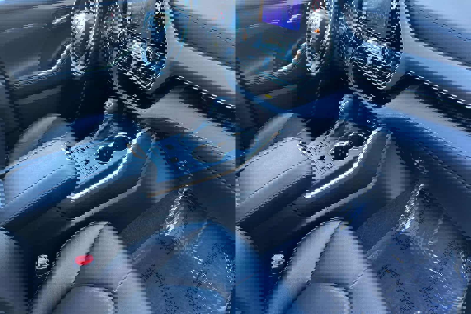 Used 2023 Toyota Highlander XLE image 18