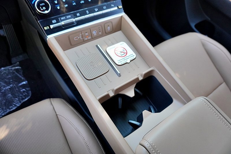 New 2025 Hyundai Santa Fe Limited image 37