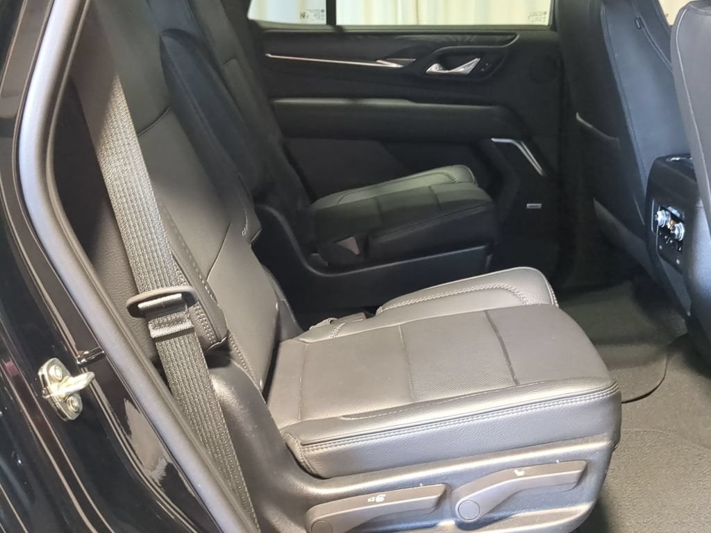 Used 2023 GMC Yukon Denali AWD/4WD image 24