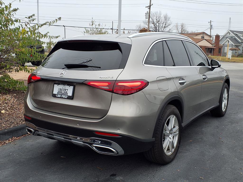 Used 2024 Mercedes-Benz GLC 300 4MATIC image 2