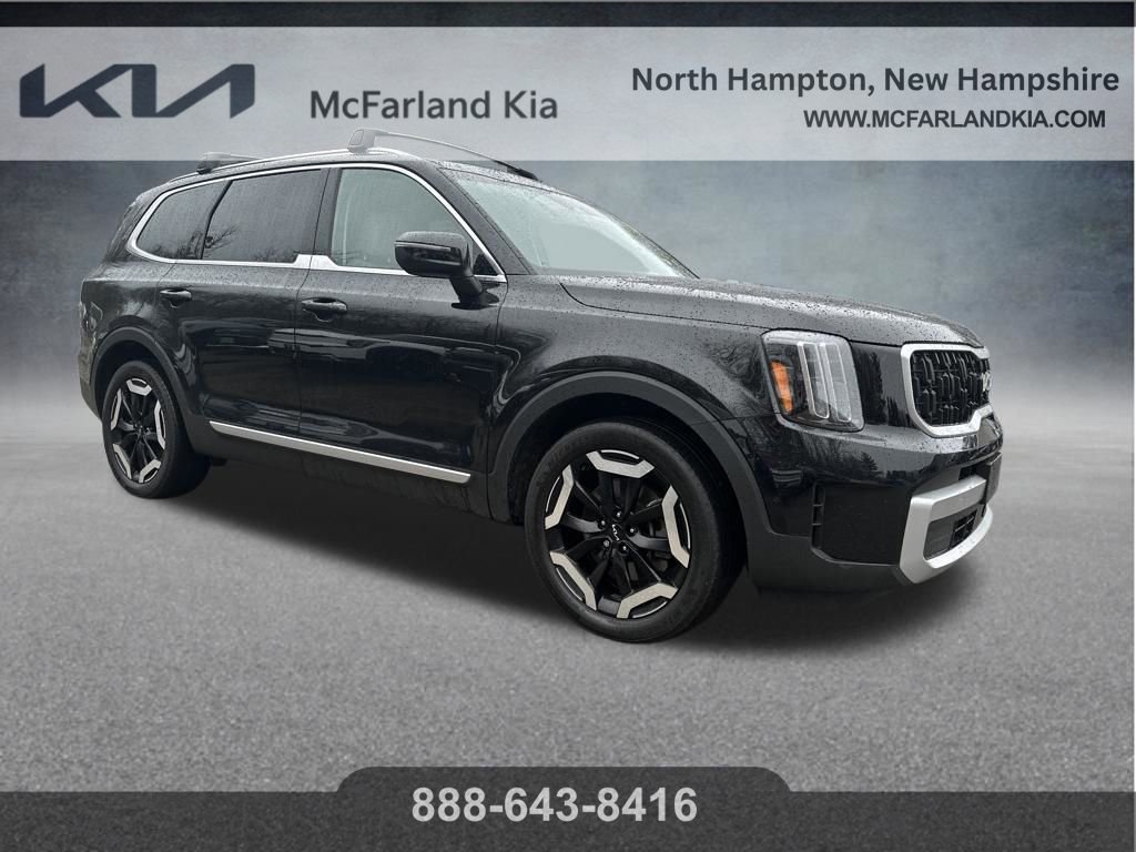 Used 2023 Kia Telluride EX w/ EX Captain's Chair Package image 8