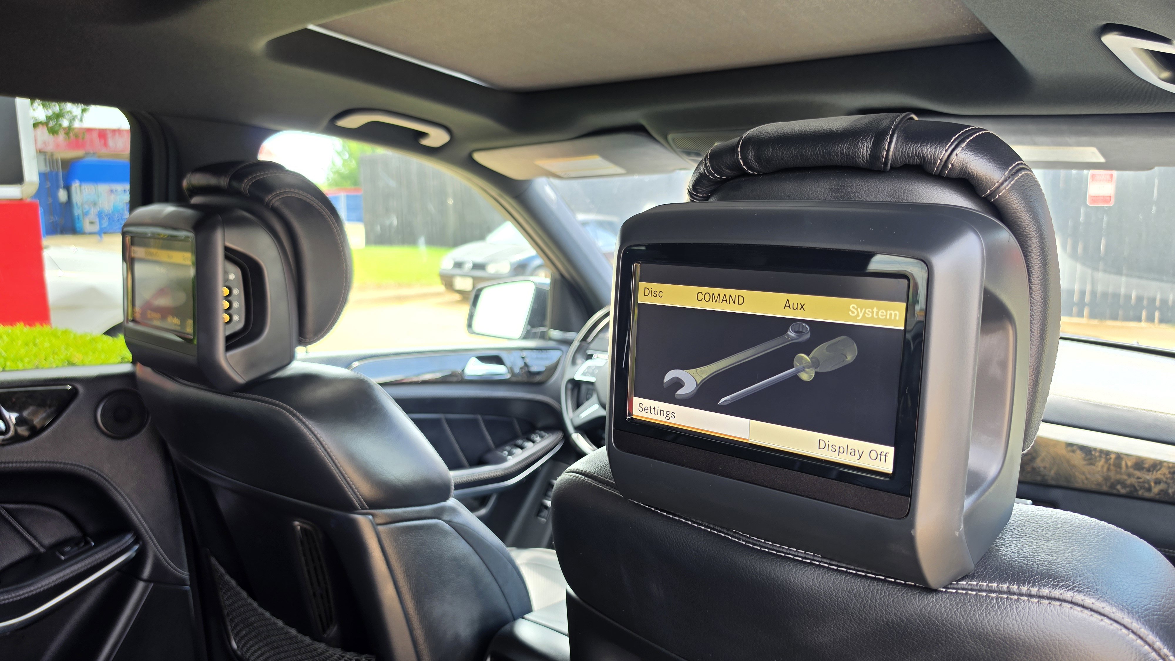Used 2013 Mercedes-Benz GL 550 4MATIC image 30