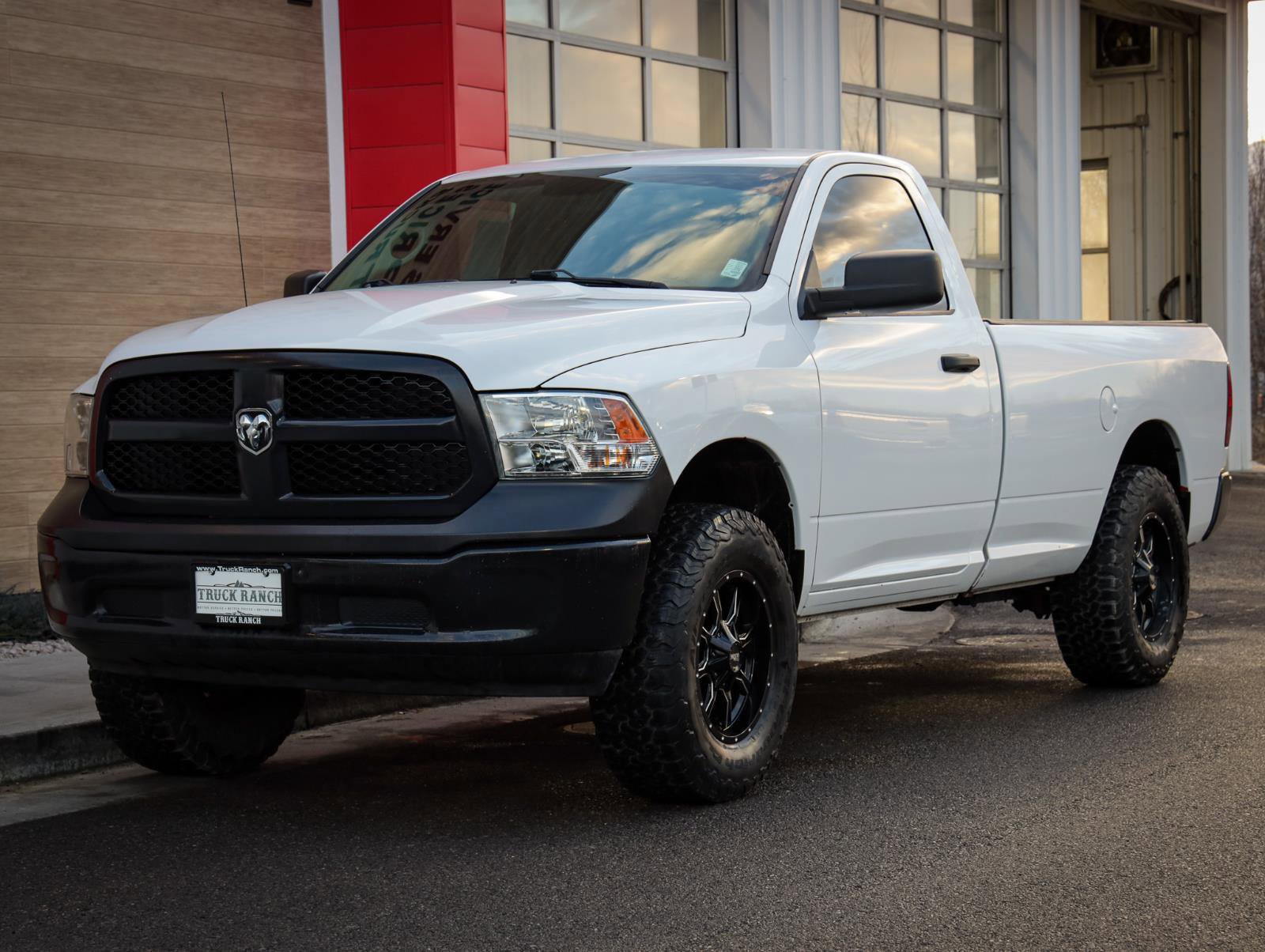 Used 2019 RAM 1500 Tradesman w/ Power & Remote Entry Group image 9