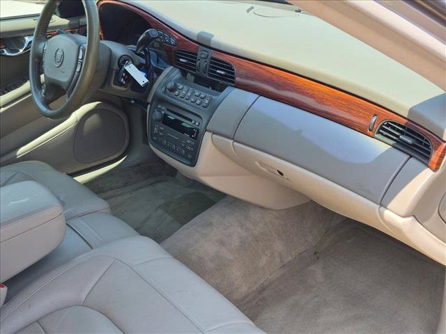 Used 2004 Cadillac De Ville w/ Equipment Group FWD image 20