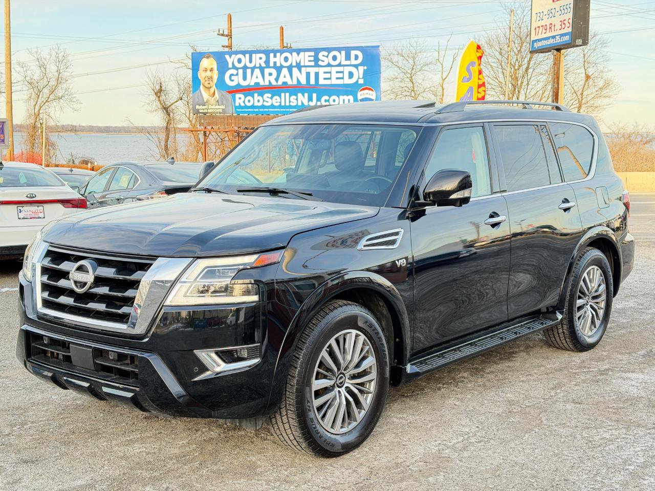 Used 2021 Nissan Armada SL w/ Captain's Chairs Package image 9
