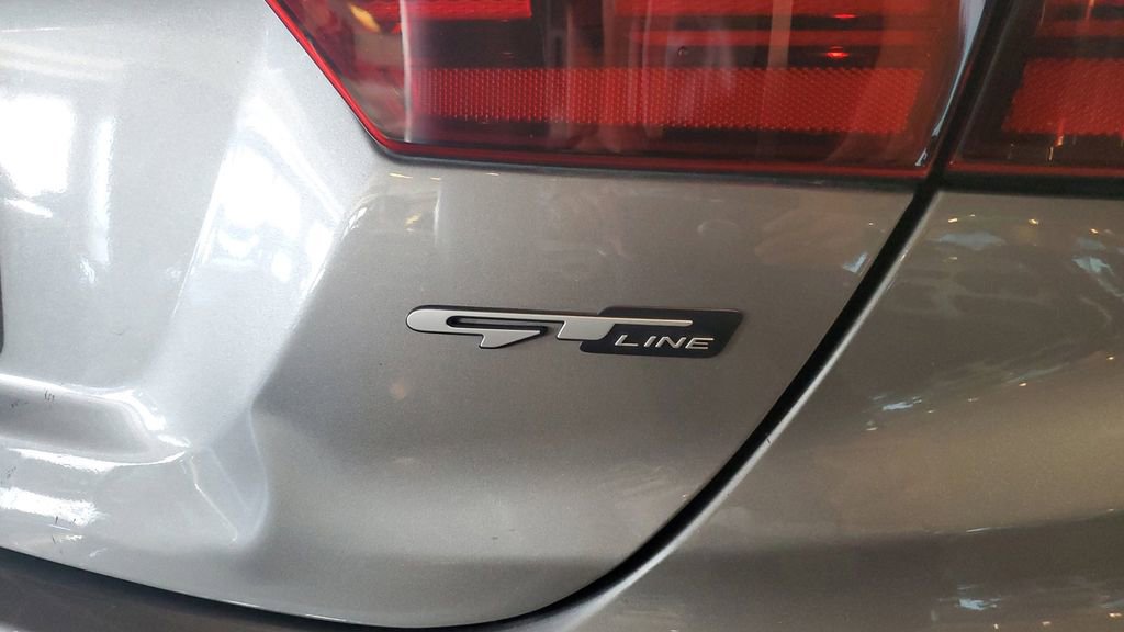 Used 2023 Kia Forte GT-Line w/ GT-Line Premium Package image 9