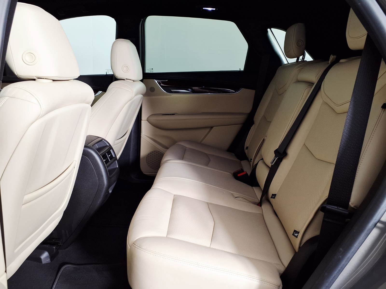 Used 2019 Cadillac XT5 Luxury FWD image 13