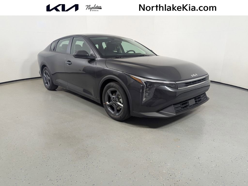 New 2025 Kia K4 FWD image 1