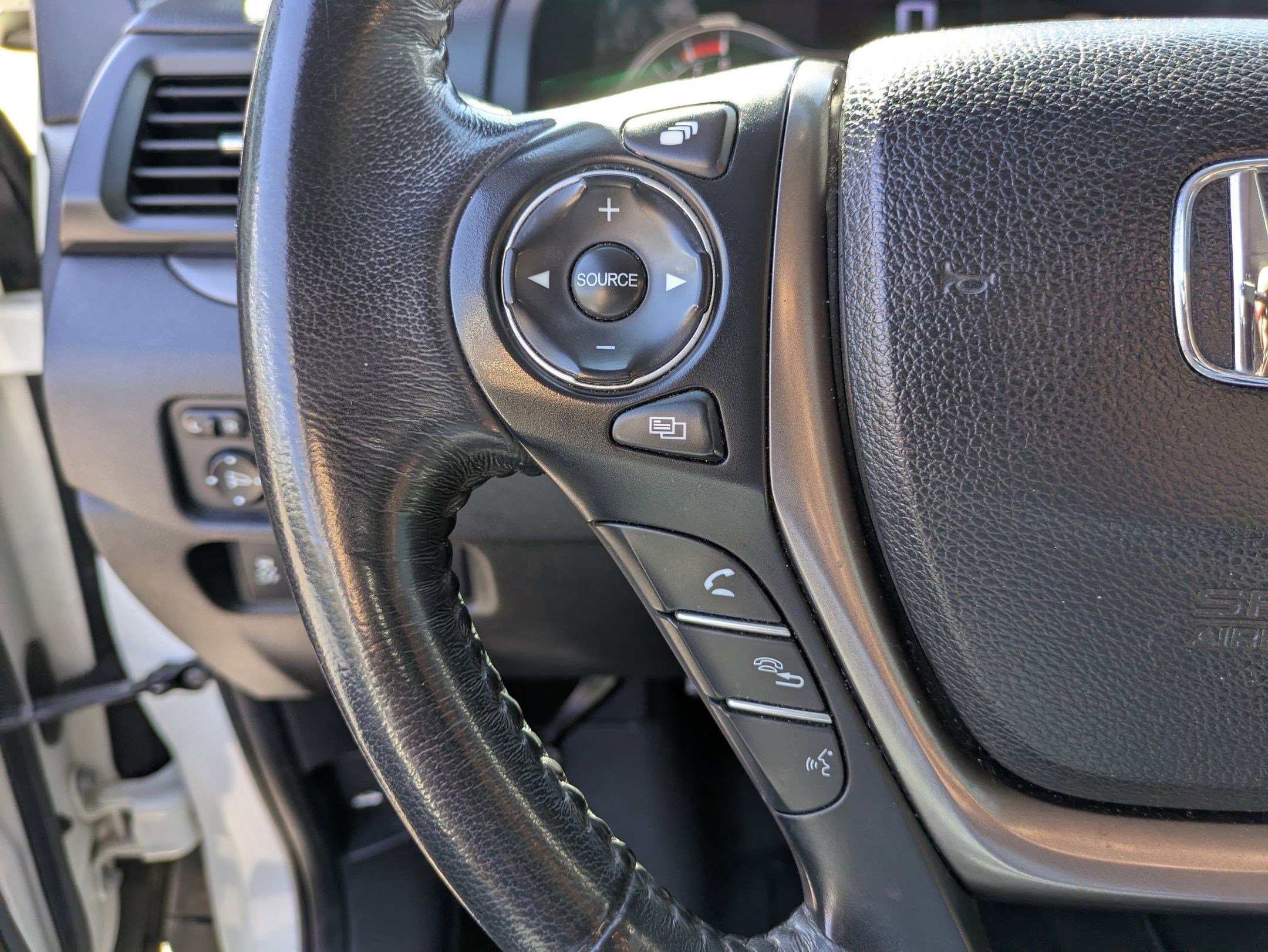 Used 2019 Honda Ridgeline RTL-T image 17