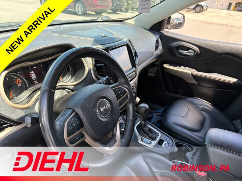 Used 2017 Jeep Cherokee Limited AWD/4WD image 9